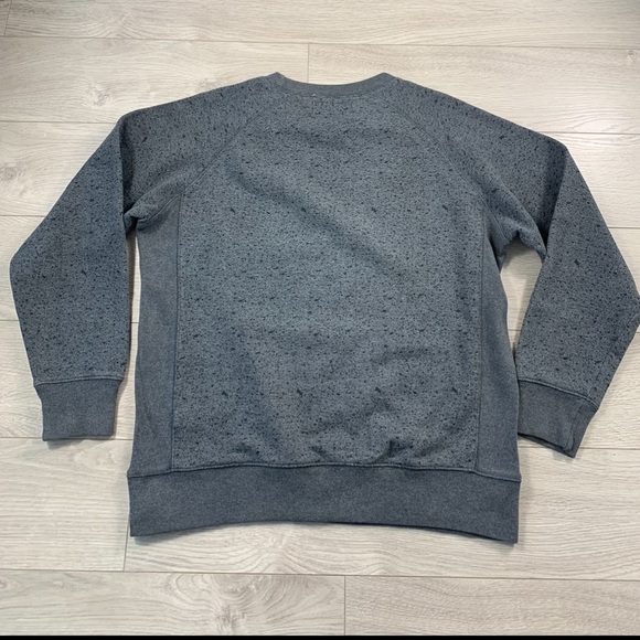 Undefeated Grey Crewneck Sweater - Picture 2 of 7